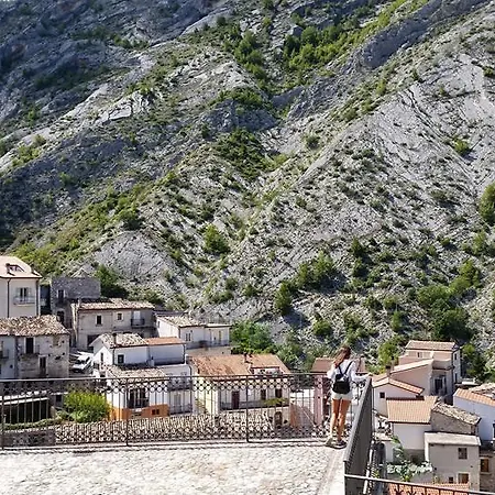 Holiday home Il Piazzaletto Tra Mare E Montagna *