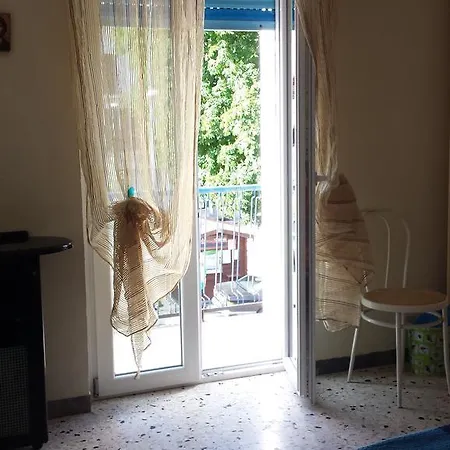 Il Piazzaletto Tra Mare E Montagna *